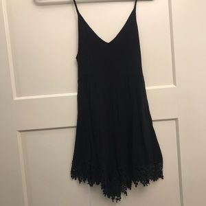 Tobi size S black romper